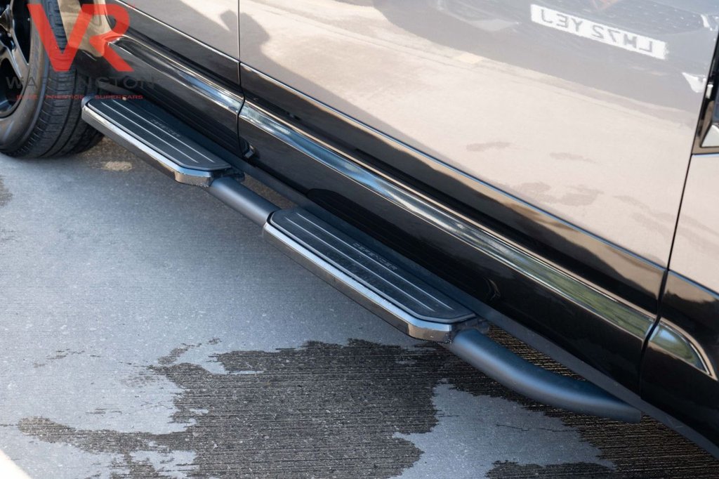 Used Land Rover Defender 2021 for sale - 76546400: Photo 45