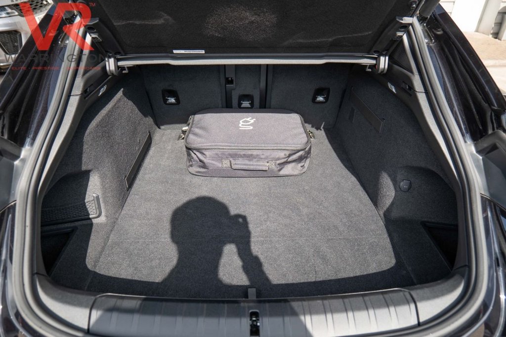 Used Porsche Taycan 2023 for sale - 76546368: Photo 18