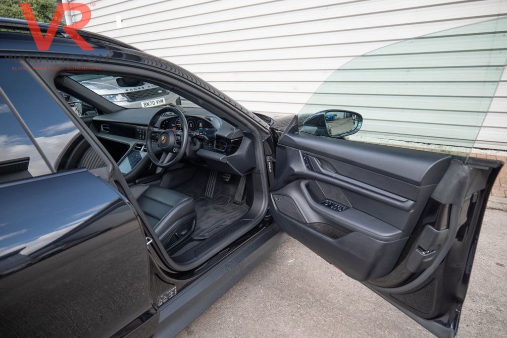 Used Porsche Taycan 2023 for sale - 76546368: Photo 23