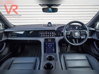 Used Porsche Taycan 2023 for sale - 76546368: Photo