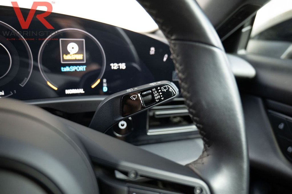 Used Porsche Taycan 2023 for sale - 76546368: Photo 35