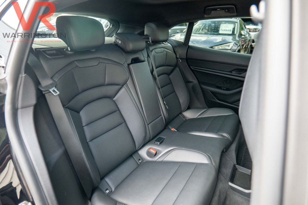 Used Porsche Taycan 2023 for sale - 76546368: Photo 39