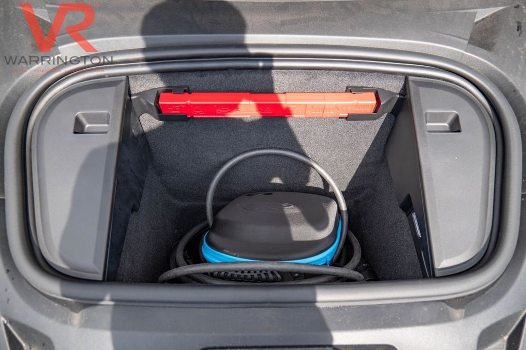 Used Porsche Taycan 2023 for sale - 76546368: Photo 6