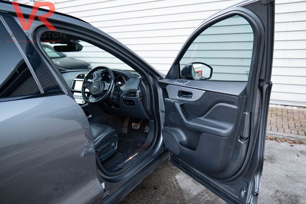 Used Jaguar F-Pace 2019 for sale - 77133813: Photo 21