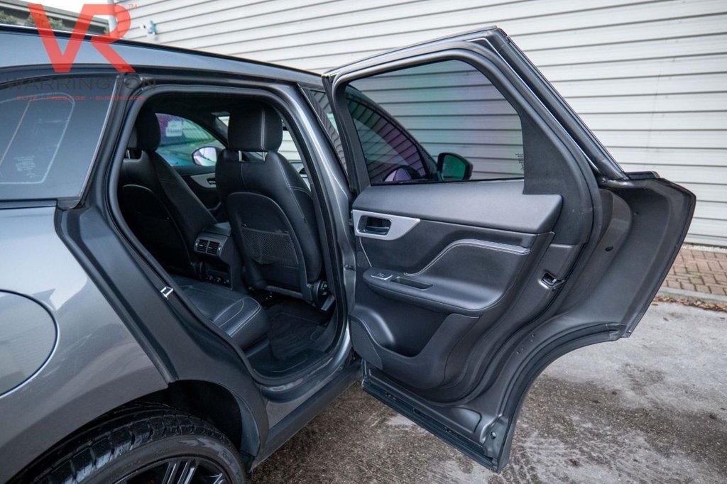 Used Jaguar F-Pace 2019 for sale - 77133813: Photo 33