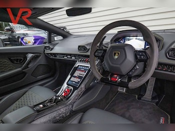 Used Lamborghini Huracan 2019 for sale - 76547063: Photo