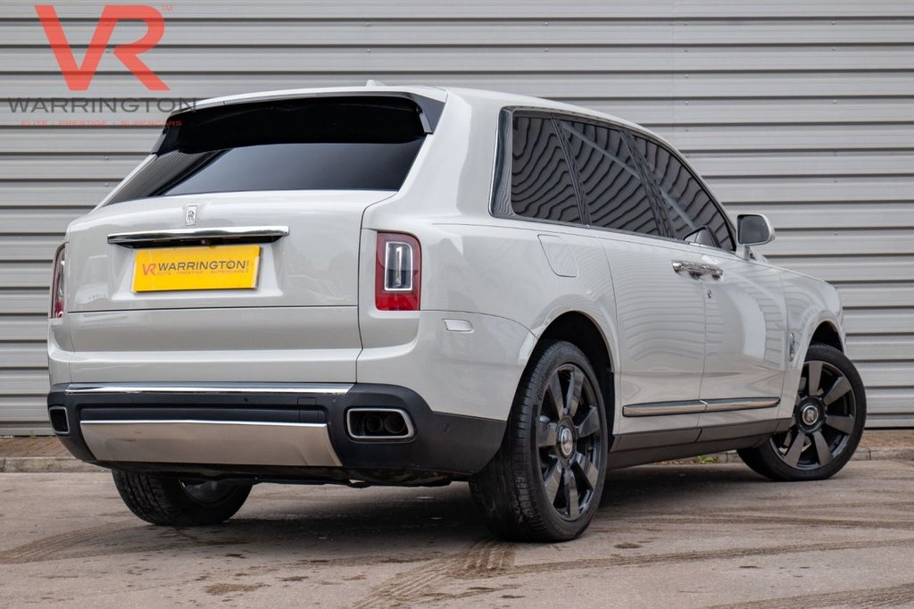 Used Rolls-Royce Cullinan 2019 for sale - 76546469: Photo 11