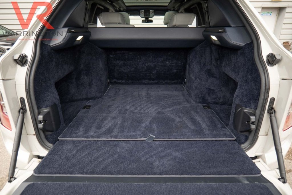 Used Rolls-Royce Cullinan 2019 for sale - 76546469: Photo 19