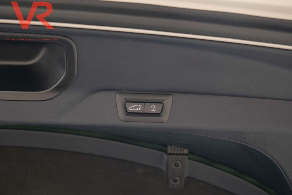 Used Rolls-Royce Cullinan 2019 for sale - 76546469: Photo 22