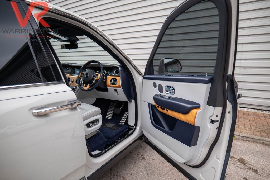 Used Rolls-Royce Cullinan 2019 for sale - 76546469: Photo 24