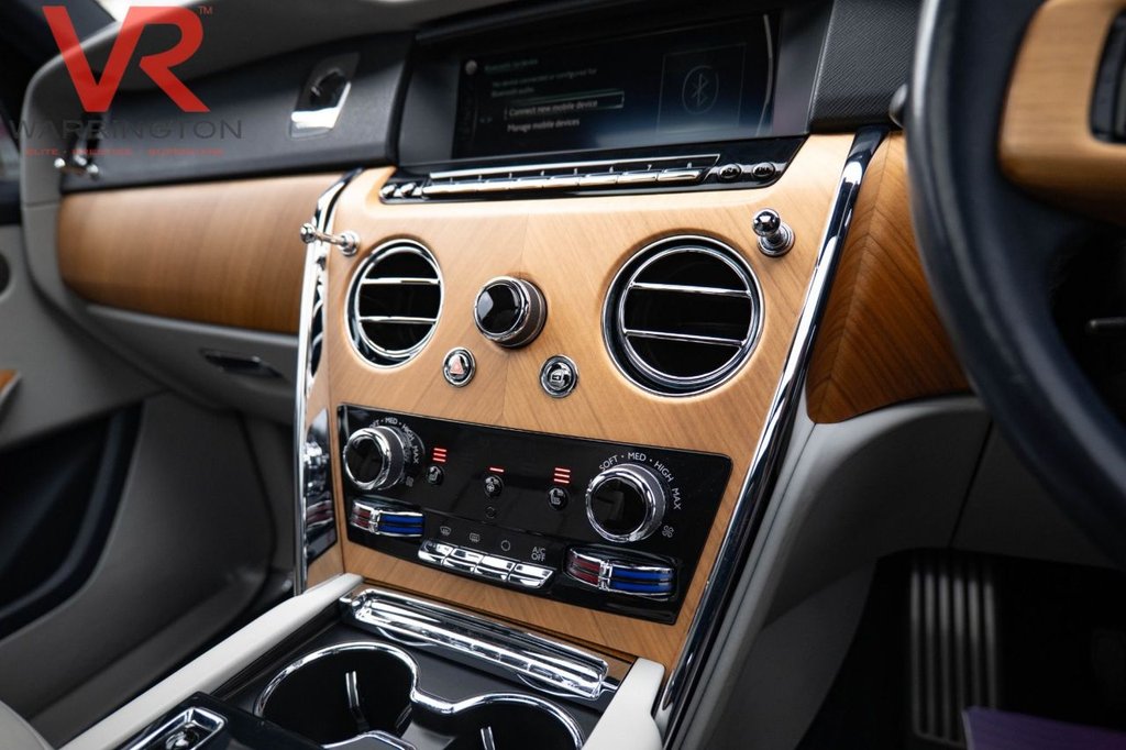 Used Rolls-Royce Cullinan 2019 for sale - 76546469: Photo 31