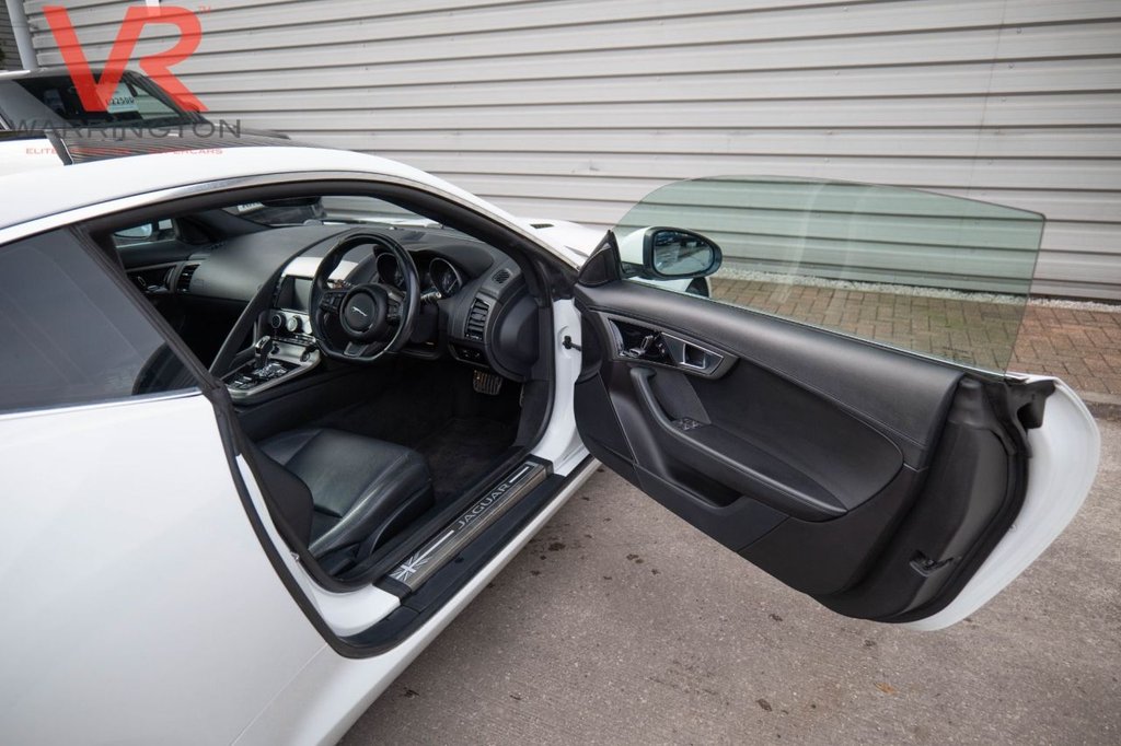 Used Jaguar F-Type 2015 for sale - 78036403: Photo 17