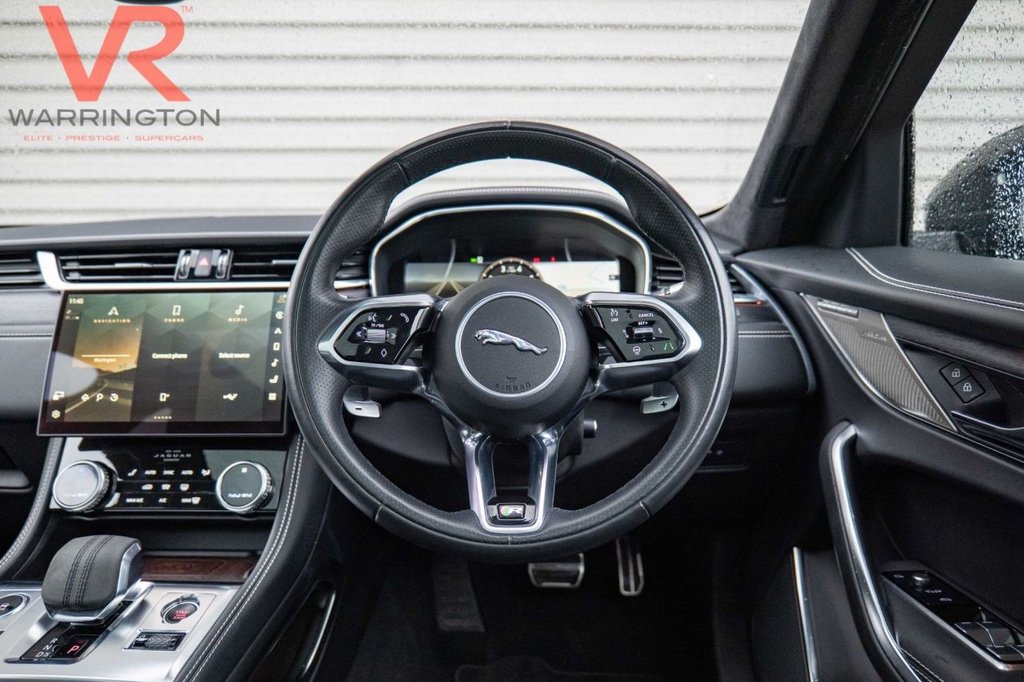 Used Jaguar F-Pace 2022 for sale - 77779812: Photo 10