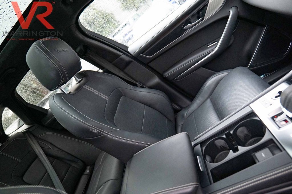 Used Jaguar F-Pace 2022 for sale - 77779812: Photo 4