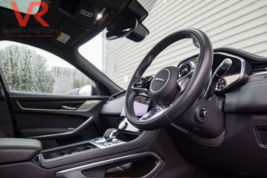 Used Jaguar F-Pace 2022 for sale - 77779812: Photo 9