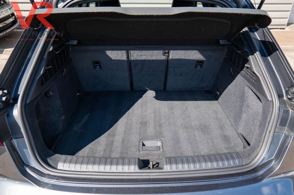 Used Audi RS3 2023 for sale - 76546391: Photo 12