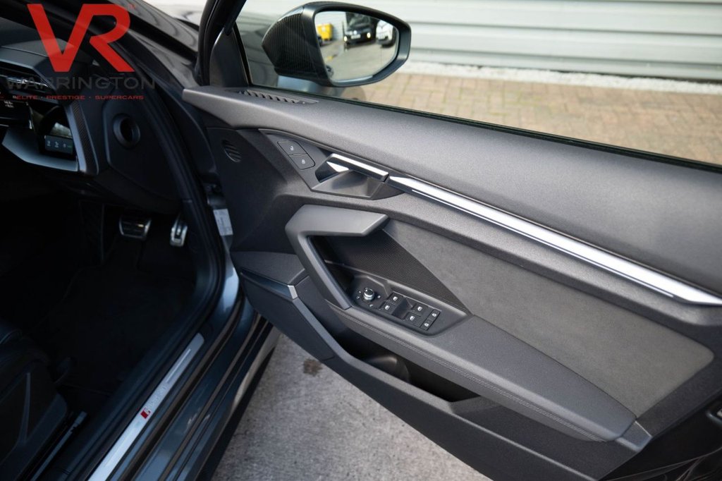 Used Audi RS3 2023 for sale - 76546391: Photo 17