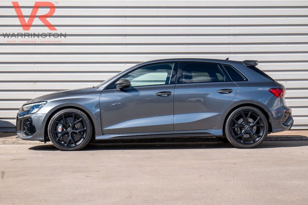 Used Audi RS3 2023 for sale - 76546391: Photo 6