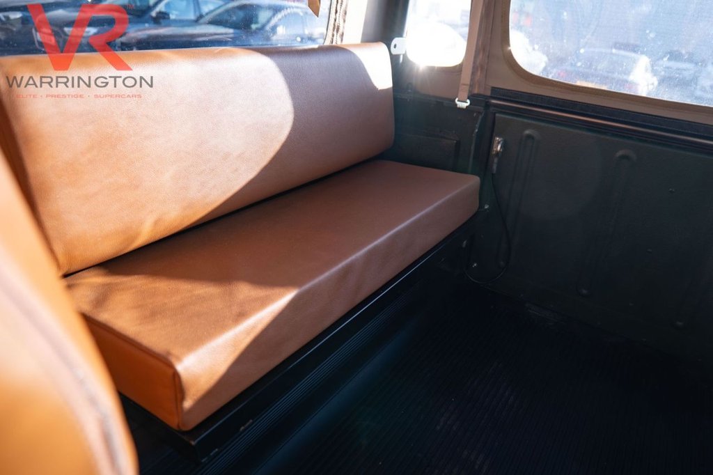 Used Land Rover Defender 1996 for sale - 77250598: Photo 25