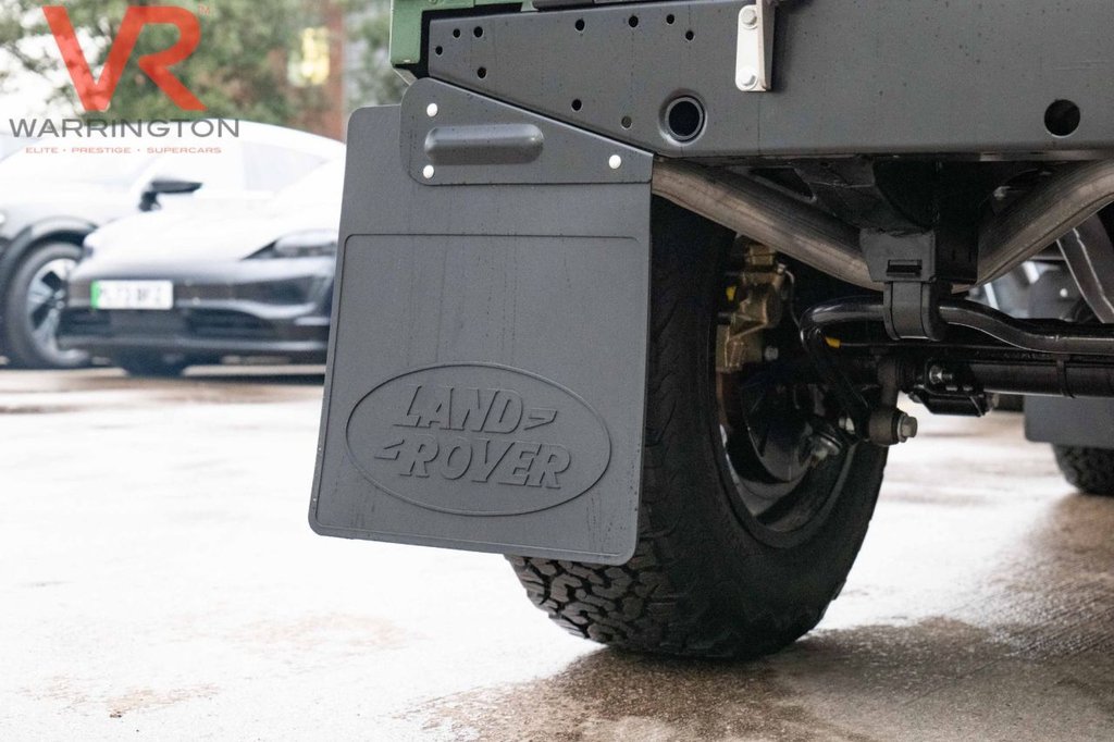 Used Land Rover Defender 1996 for sale - 77250598: Photo 29