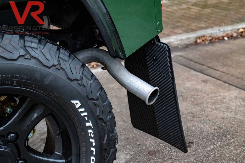 Used Land Rover Defender 1996 for sale - 77250598: Photo 30