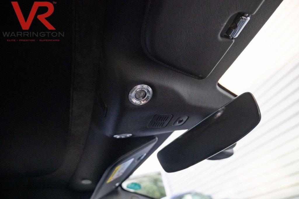 Used Aston Martin DBS 2020 for sale - 76698903: Photo 32