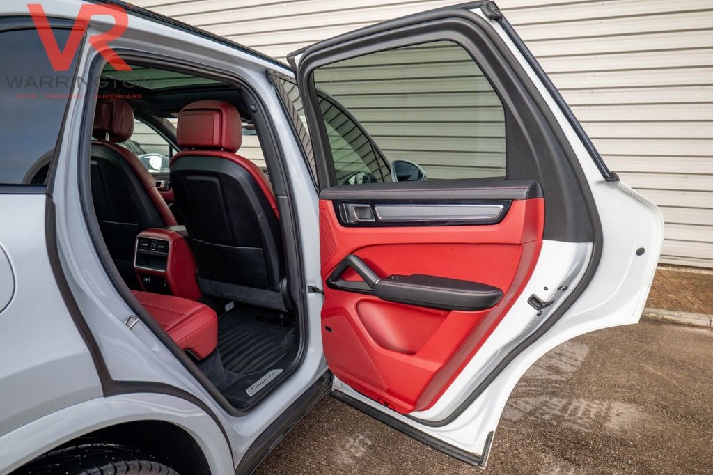 Used Porsche Cayenne 2023 for sale - 76547069: Photo 42