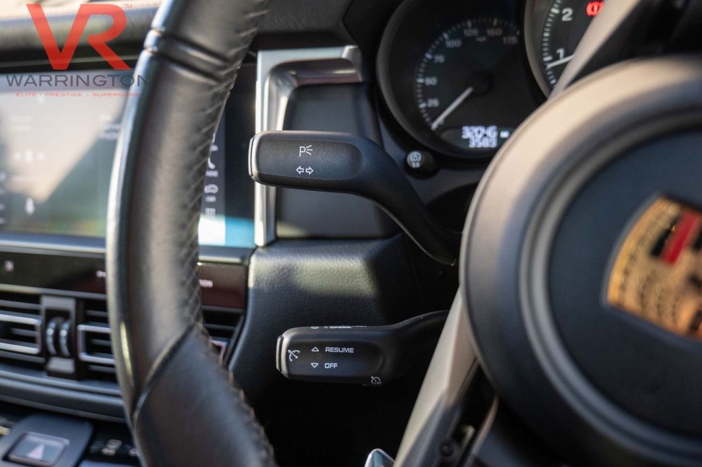 Used Porsche Macan 2022 for sale - 77007087: Photo 11