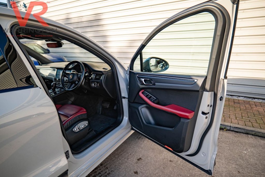 Used Porsche Macan 2022 for sale - 77007087: Photo 21