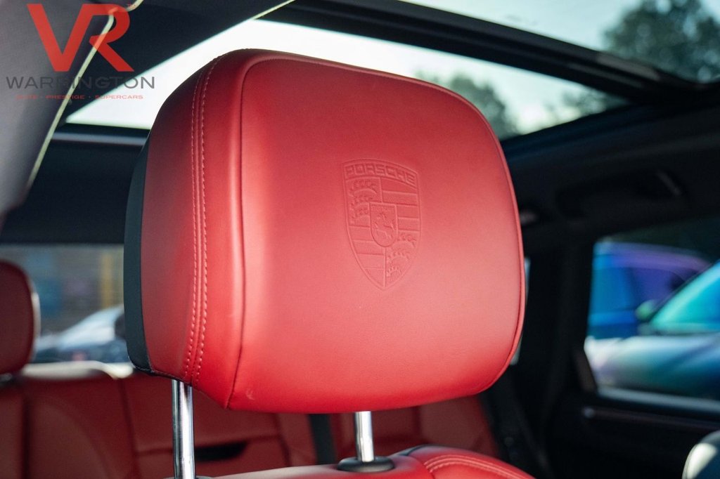 Used Porsche Macan 2022 for sale - 77007087: Photo 24