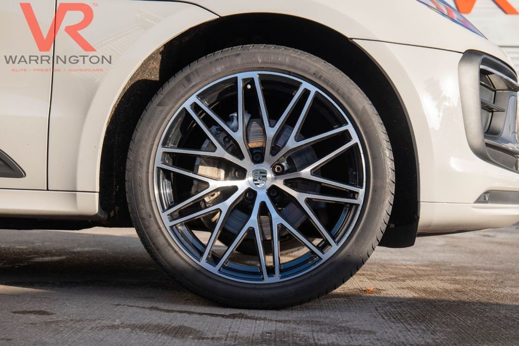 Used Porsche Macan 2022 for sale - 77007087: Photo 44