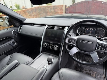 Used Land Rover Discovery 2022 for sale - 77608797: Photo