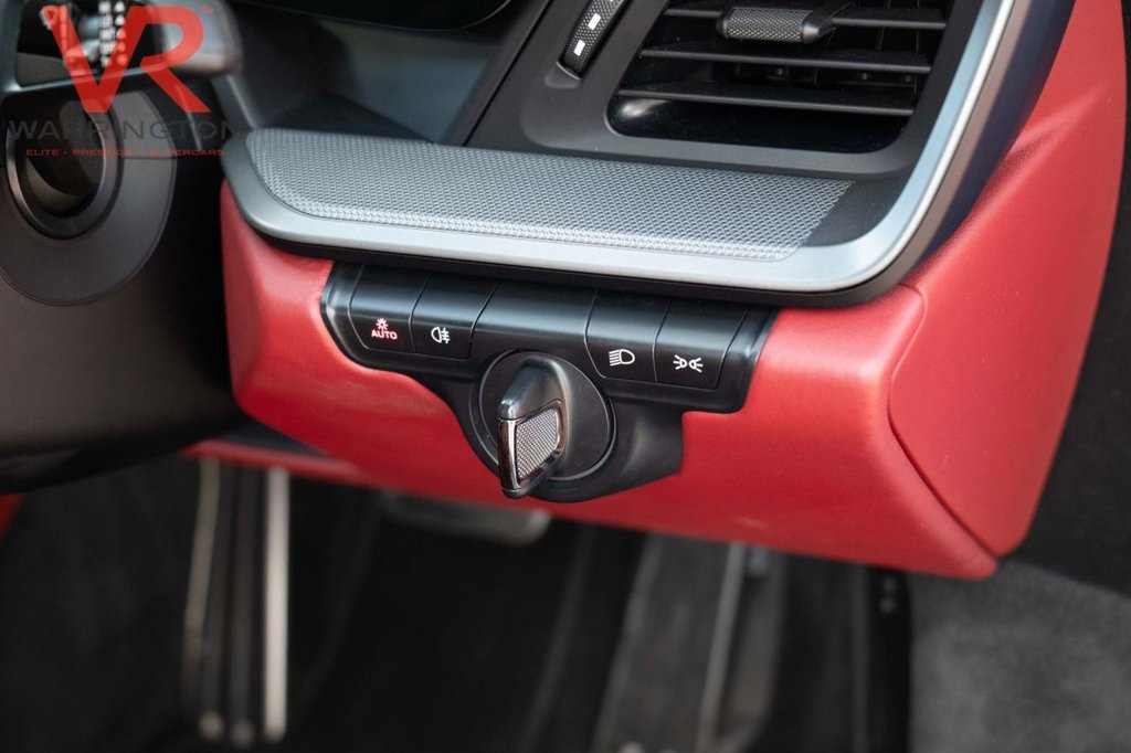 Used Porsche 911 2022 for sale - 76655384: Photo 15