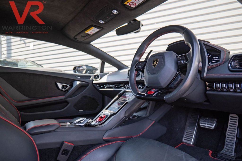 Used Lamborghini Huracan 2022 for sale - 76546399: Photo 2