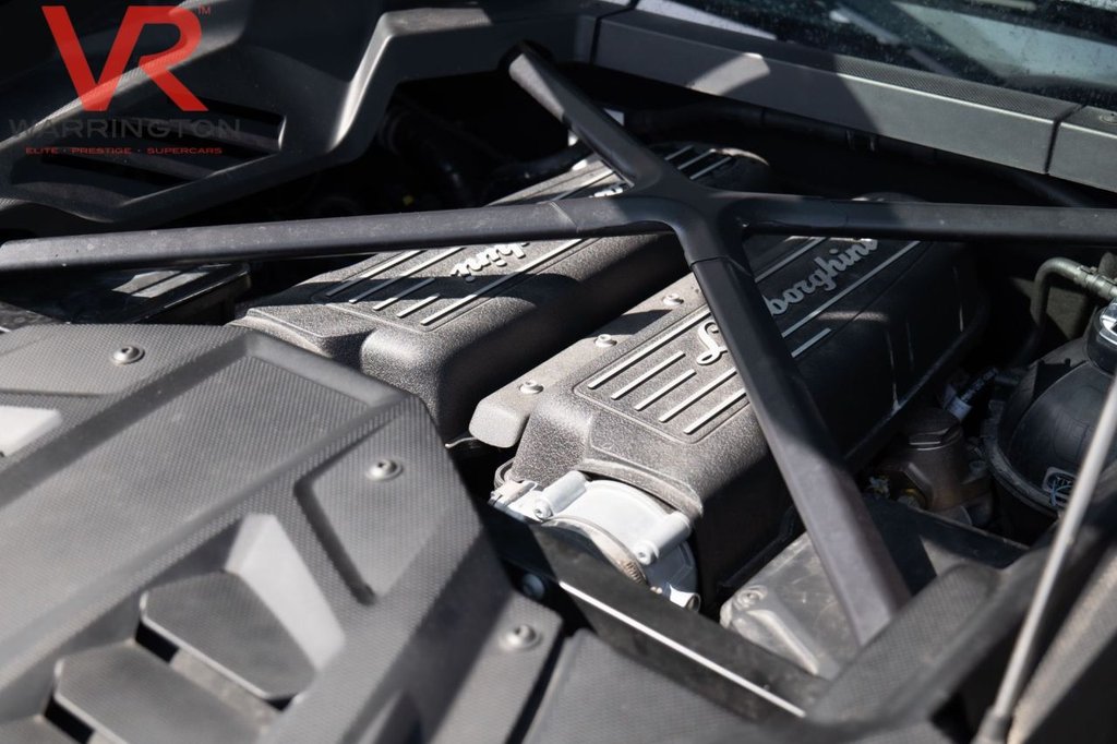 Used Lamborghini Huracan 2022 for sale - 76546399: Photo 34