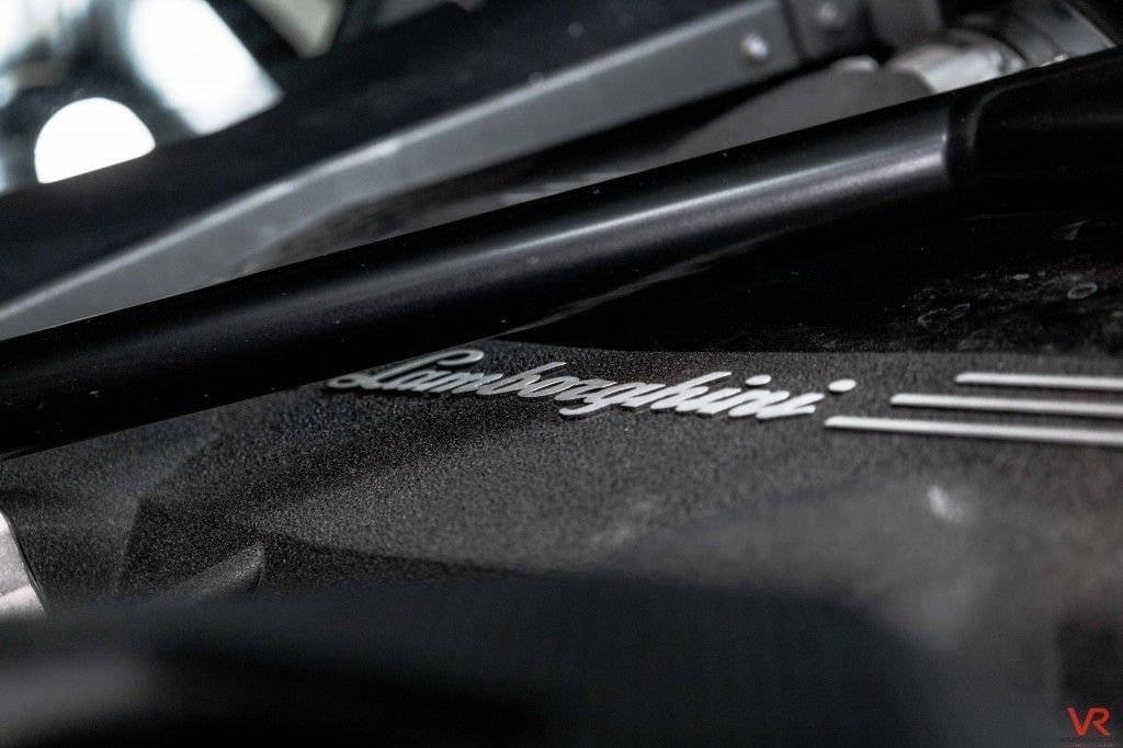 Used Lamborghini Aventador 2016 for sale - 76617374: Photo 10