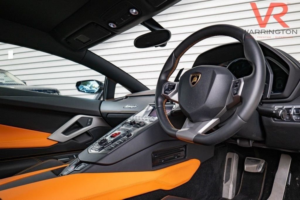 Used Lamborghini Aventador 2016 for sale - 76617374: Photo 11