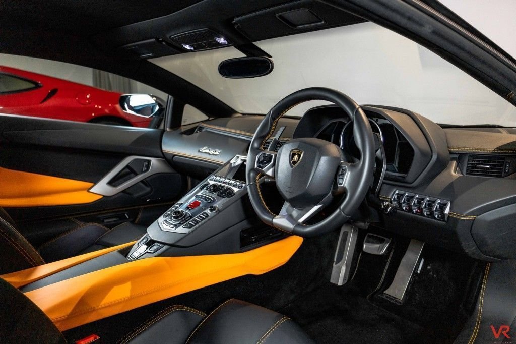 Used Lamborghini Aventador 2016 for sale - 76617374: Photo 12