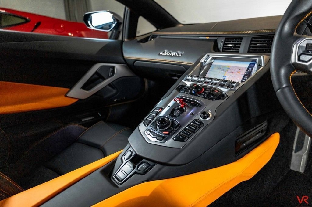 Used Lamborghini Aventador 2016 for sale - 76617374: Photo 13