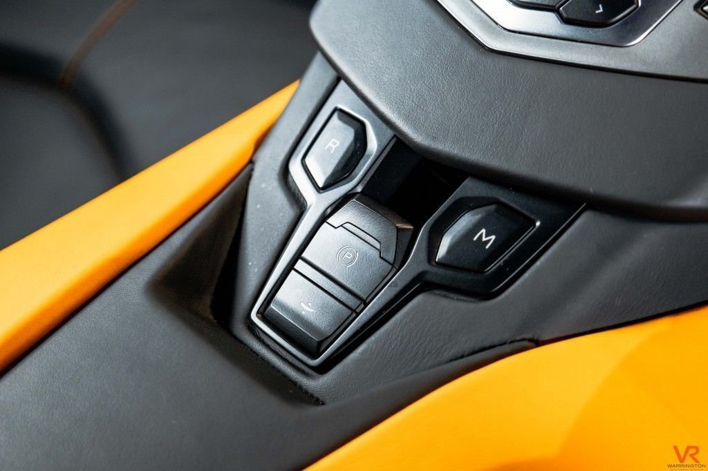 Used Lamborghini Aventador 2016 for sale - 76617374: Photo 21