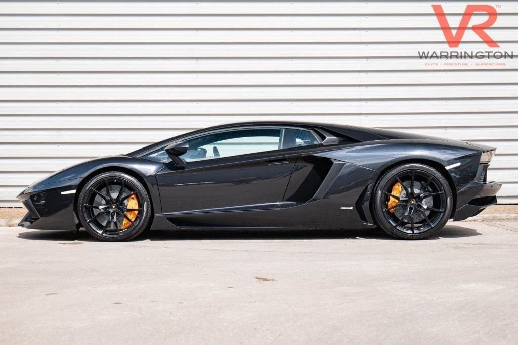 Used Lamborghini Aventador 2016 for sale - 76617374: Photo 4