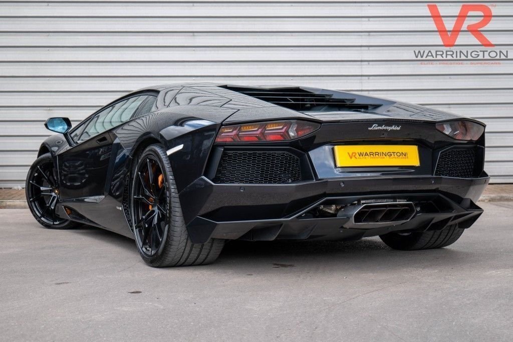 Used Lamborghini Aventador 2016 for sale - 76617374: Photo 5