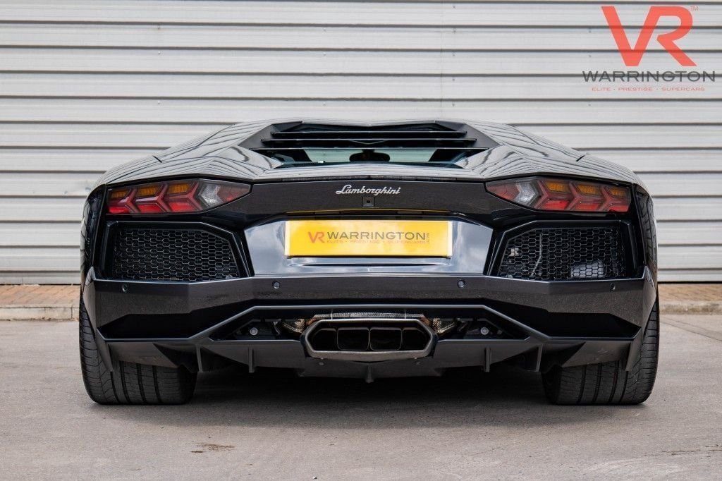 Used Lamborghini Aventador 2016 for sale - 76617374: Photo 6