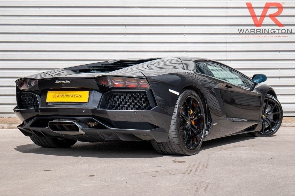 Used Lamborghini Aventador 2016 for sale - 76617374: Photo 7