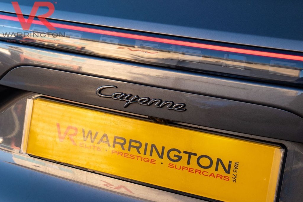 Used Porsche Cayenne 2022 for sale - 76740409: Photo 42