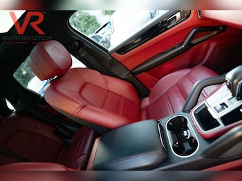 Used Porsche Cayenne 2022 for sale - 76740409: Photo