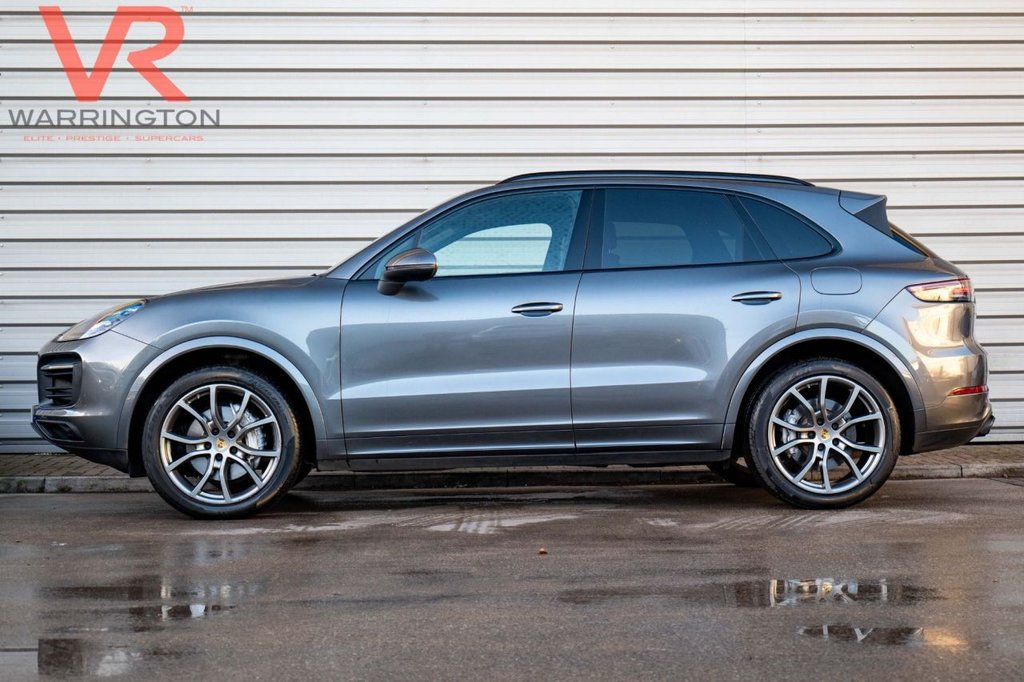 Used Porsche Cayenne 2022 for sale - 76740409: Photo 8
