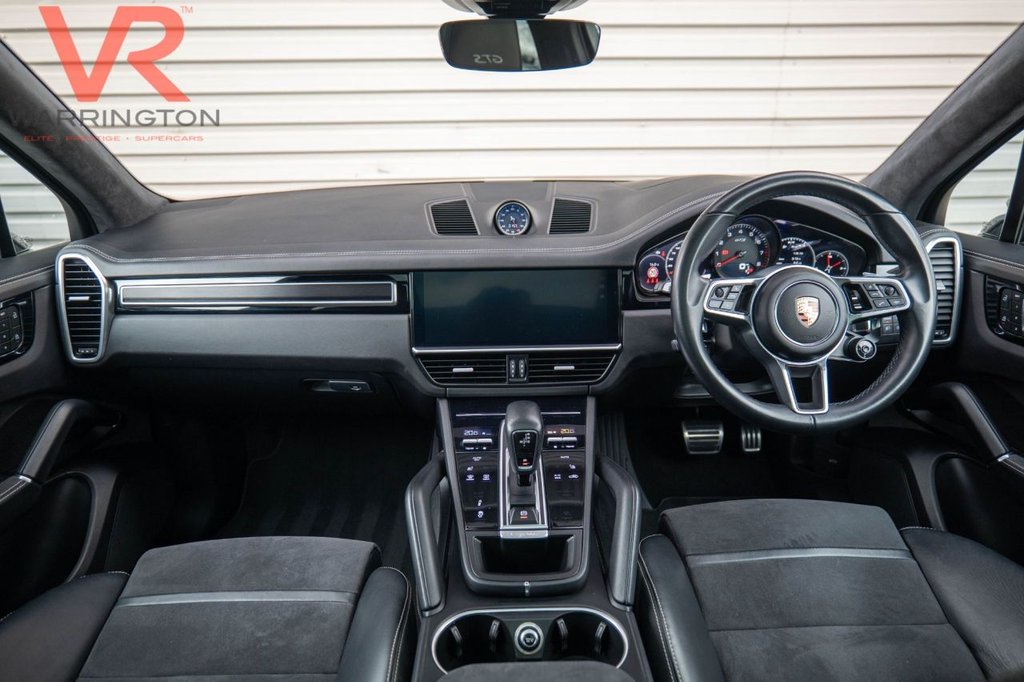 Used Porsche Cayenne 2023 for sale - 78082948: Photo 2