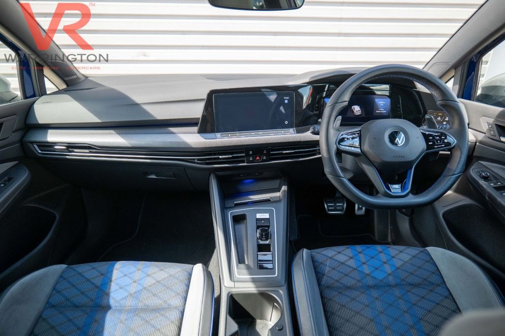 Used Volkswagen Golf 2021 for sale - 76546376: Photo 2