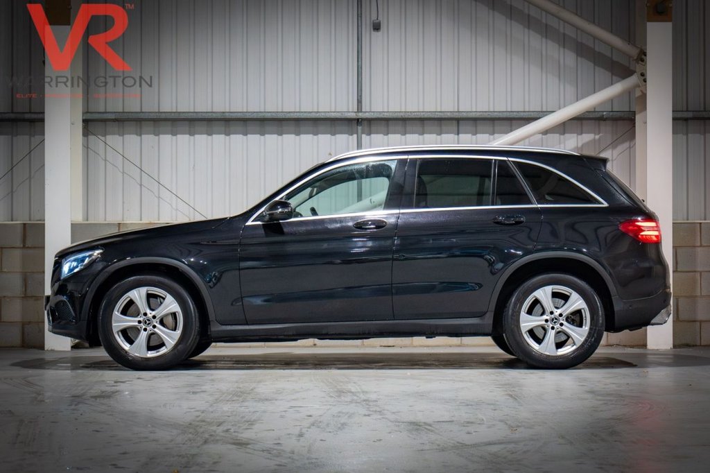 Used Mercedes-Benz GLC 2017 for sale - 76973102: Photo 5